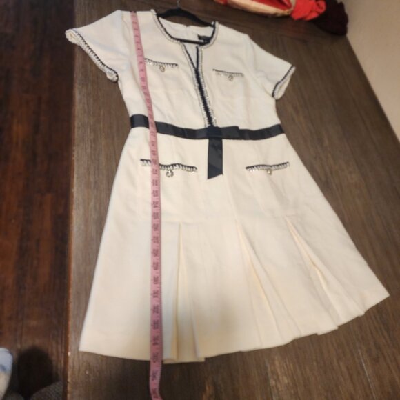 Tahari ASL Contrast Trim Short Sleeve Dress Black & White Size 12- Small Spot - Picture 2 of 15